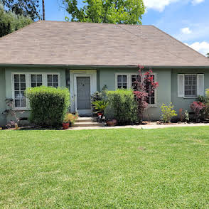 property at 1100 S Pasadena Ave