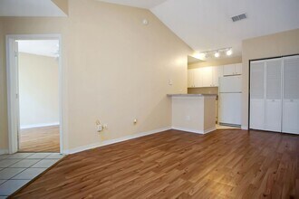 6416 Raleigh St in Orlando, FL - Building Photo - Building Photo