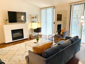 5401 Slauson Ave in Los Angeles, CA - Foto de edificio - Building Photo