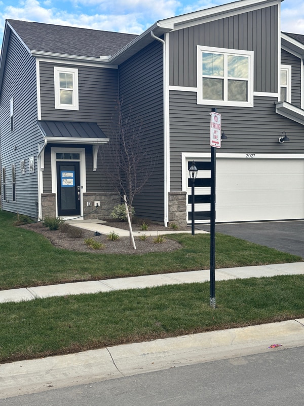 property at 2027 Aerotrain Ct N