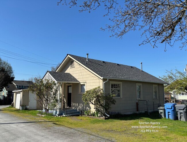 property at 345 1/2 3rd St SE