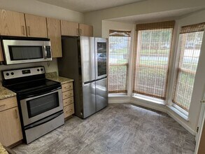 1621 Oakdale Green Dr in Charlotte, NC - Building Photo - Building Photo