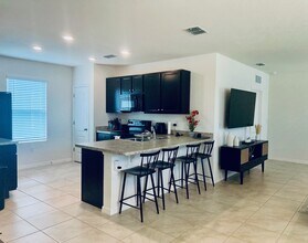 514 Armoyan Wy in New Smyrna Beach, FL - Building Photo - Building Photo