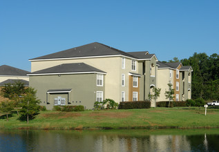 Logan Heights in Sanford, FL - Foto de edificio - Building Photo