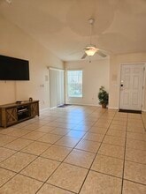 297 Blue Jay Way in Davenport, FL - Foto de edificio - Building Photo