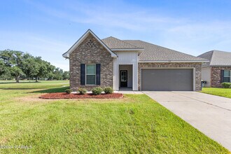 109 Springsteen Ln in Lafayette, LA - Building Photo - Building Photo