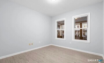 301 Poplar St in Bridgeport, CT - Building Photo - Building Photo