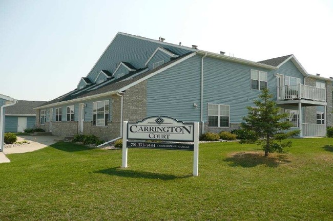 Charleswood Townhomes in West Fargo, ND - Foto de edificio - Building Photo