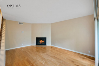 18411 Hatteras St in Los Angeles, CA - Building Photo - Building Photo