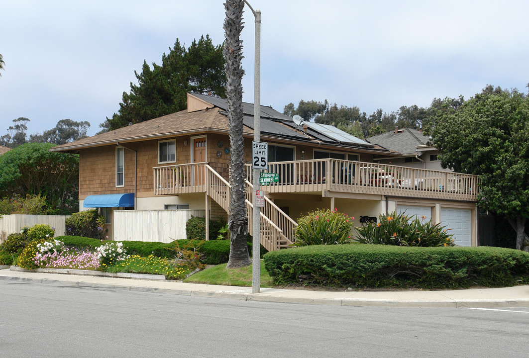 987-989 Sandpiper Ct in Ventura, CA - Foto de edificio