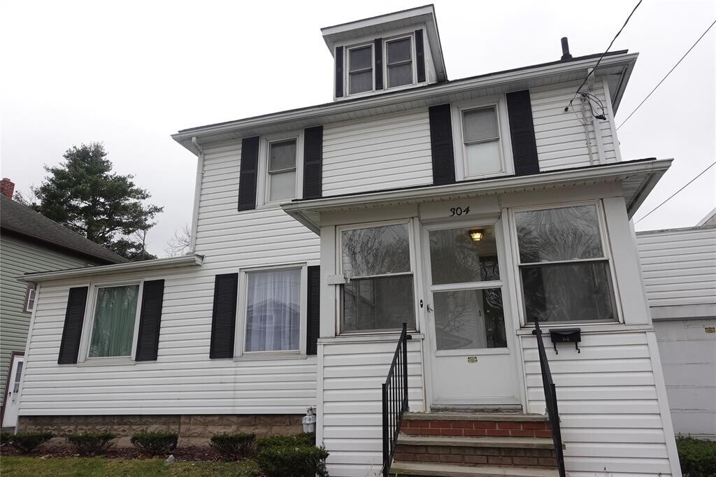 304 Massachusetts Ave in Endicott, NY - Building Photo