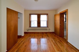 543 W Wellington Ave in Chicago, IL - Building Photo - Building Photo