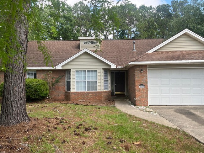 property at 2220 Fulva Dr