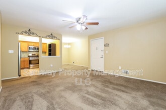 18 Juniper Way in Trenton, NJ - Building Photo - Building Photo