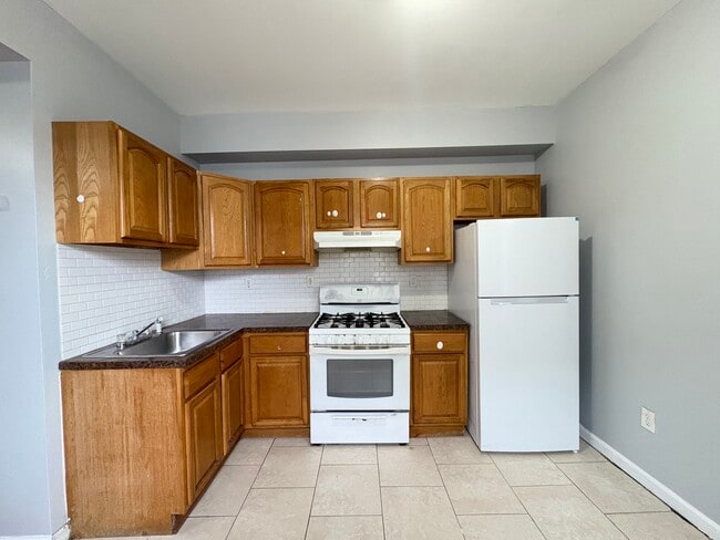 146 Ripley Pl, Unit 2