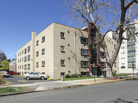 The Ogden Arms at 945 Ogden Apartments