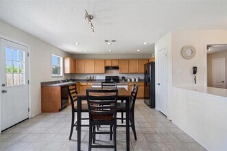 1603 Purpletop Dr in Arlington, TX - Building Photo - Building Photo