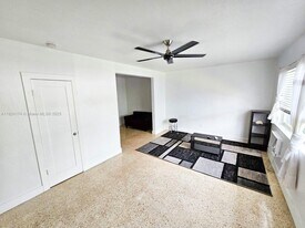 805 81st St in Miami Beach, FL - Building Photo