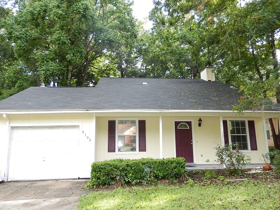 3195 Huttersfield Cir in Tallahassee, FL - Building Photo