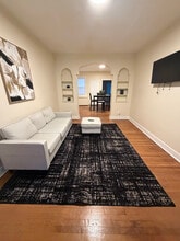 507 E Cold Spring Ln in Baltimore, MD - Foto de edificio - Building Photo