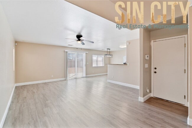 5022 Sapphire Light St in North Las Vegas, NV - Building Photo - Building Photo