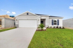 1237 Denali Dr in Winter Haven, FL - Building Photo