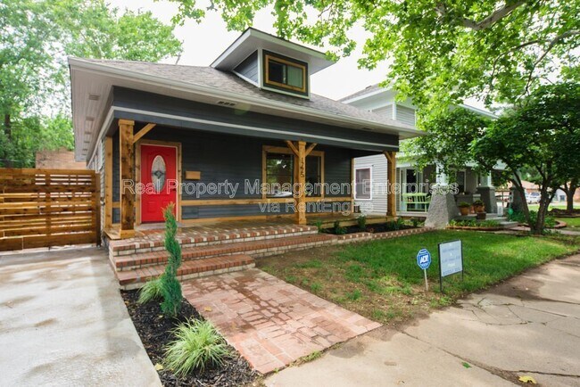 property at 1725 N McKinley Ave