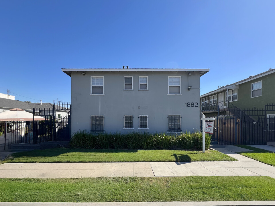 1862 Magnolia Ave, Unit B in Long Beach, CA - Building Photo