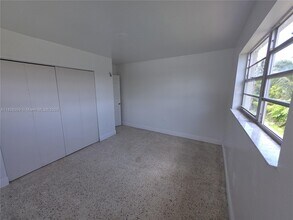 1556 NW 62nd Terrace in Miami, FL - Building Photo - Building Photo