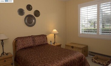 205 Lakeshore Ct., Unit 205 in Richmond, CA - Building Photo - Building Photo