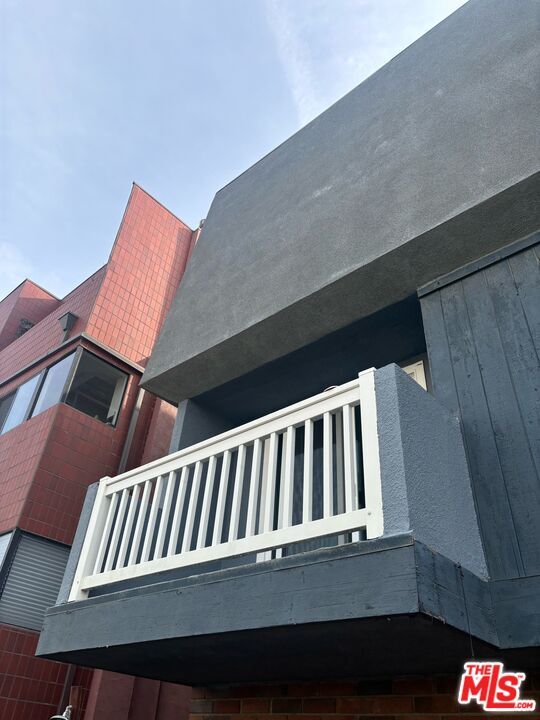 24 Lighthouse St in Marina Del Rey, CA - Building Photo - Building Photo