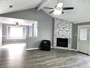 13006 Kingsmill Dr in Sugar Land, TX - Building Photo - Building Photo