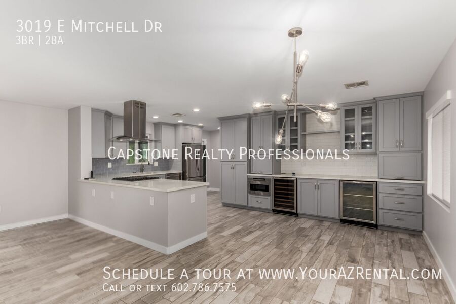 3019 E Mitchell Dr in Phoenix, AZ - Building Photo