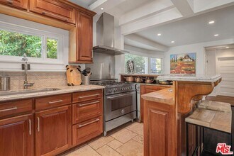 38 19th Ave in Los Angeles, CA - Building Photo - Building Photo