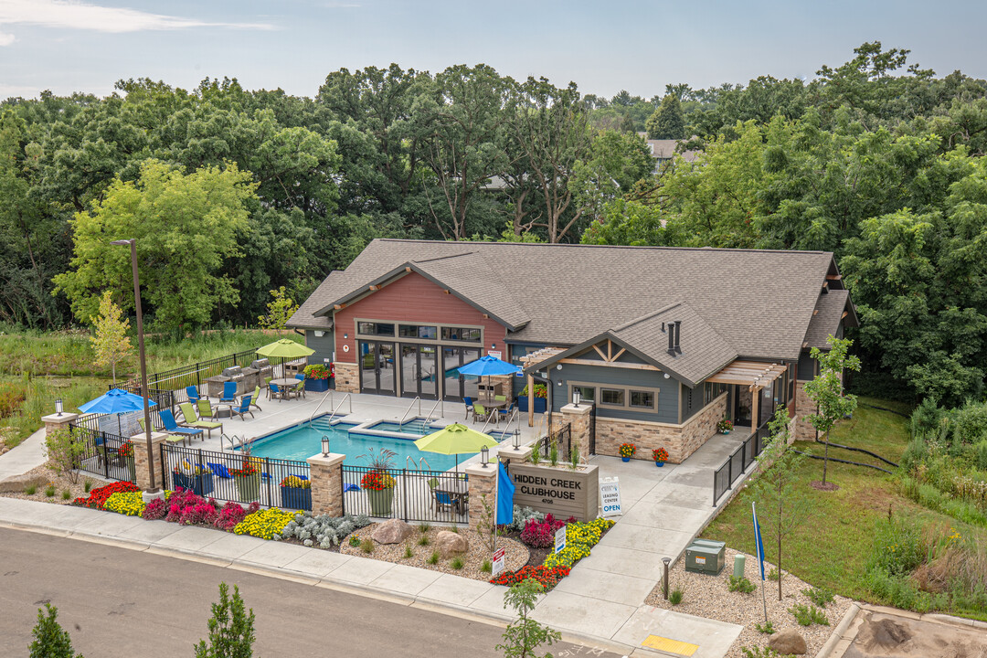 Hidden Creek Residences in Madison, WI - Foto de edificio