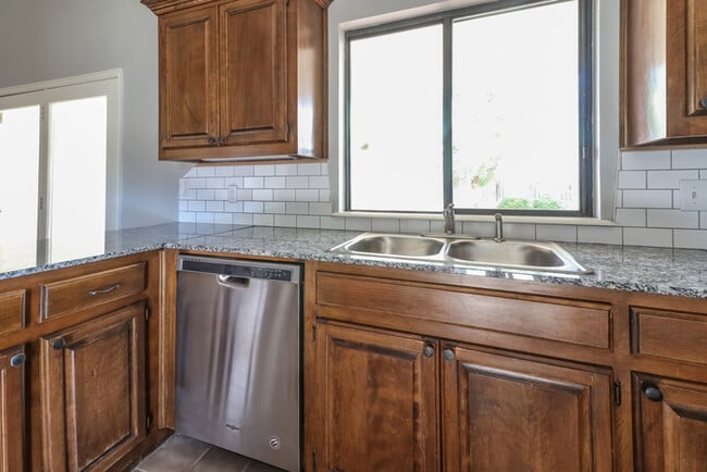 904 Julies Trail in Edmond, OK - Building Photo - Building Photo