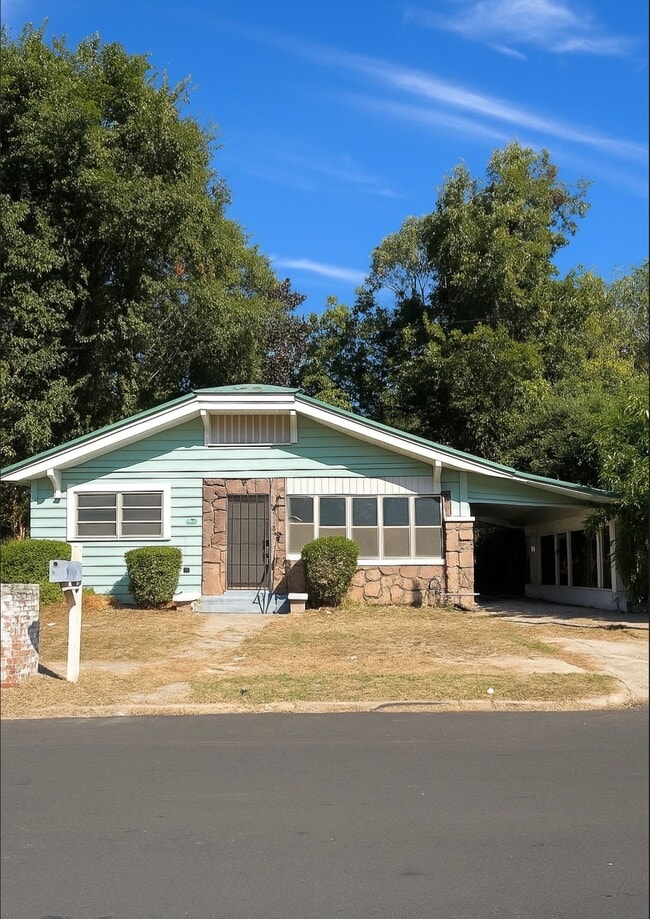 property at 304 52nd Alley