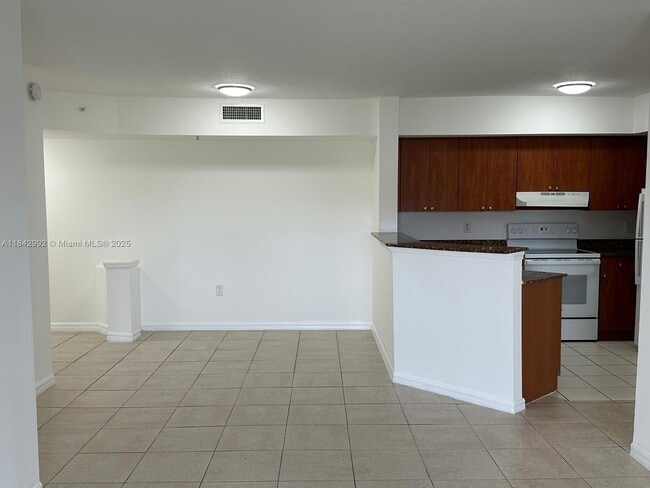 17602 NW 25th Ave in Miami Gardens, FL - Building Photo - Building Photo
