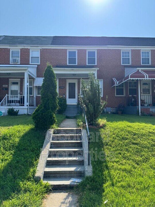 3483 Dunhaven Rd in Dundalk, MD - Building Photo