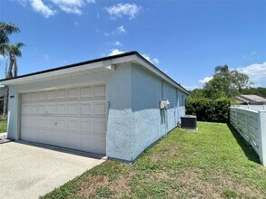 4214 Foxboro Dr in New Port Richey, FL - Building Photo - Building Photo