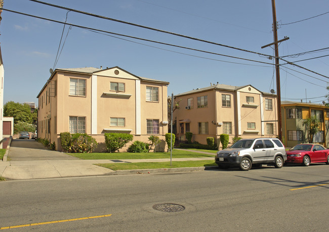 1412-1422 N Gardner St in Los Angeles, CA - Building Photo - Building Photo