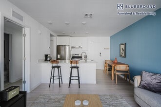 2201 Polk St in Hollywood, FL - Building Photo - Building Photo