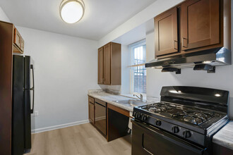 Savannah in Washington, DC - Building Photo - Interior Photo