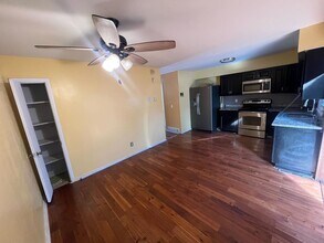 756 S Pearl St in Albany, NY - Building Photo - Building Photo