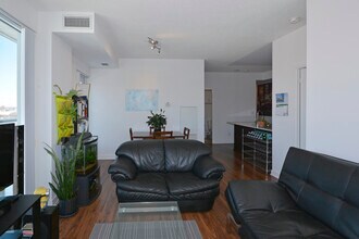 260-1260 Sackville St in Toronto, ON - Building Photo - Building Photo