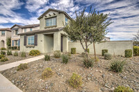 4924 S Charger in Mesa, AZ - Foto de edificio - Building Photo