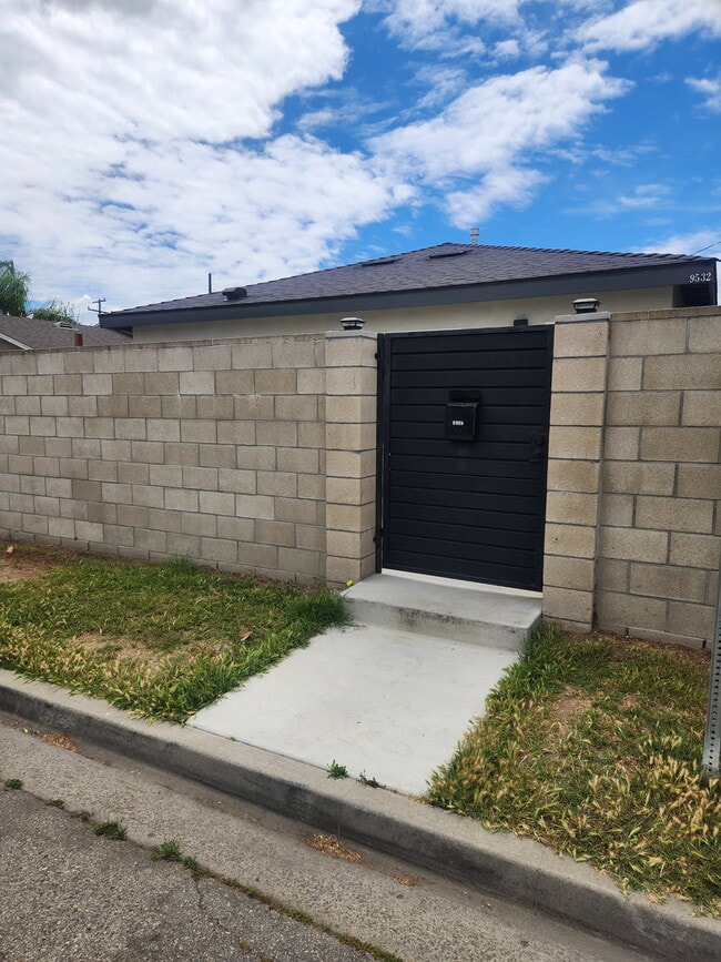 property at 9532 Bixby Ave