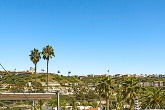 303 S Ola Vista in San Clemente, CA - Building Photo - Building Photo