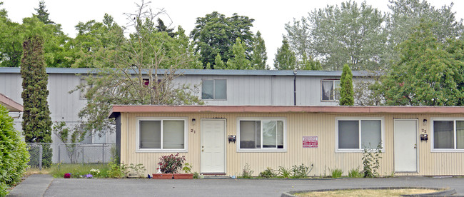 Rainier Vista in Tacoma, WA - Building Photo - Building Photo