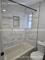 825 E Woodlawn St in Philadelphia, PA - Building Photo